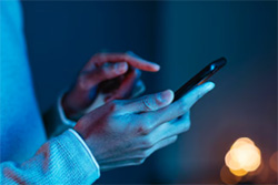 Comparatif eSim et astuces pour payer le téléphone et internet moins cher à l'étranger